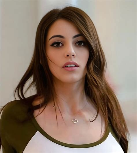 Album: Alexa pearl [50 files :: 857.14 MB] .